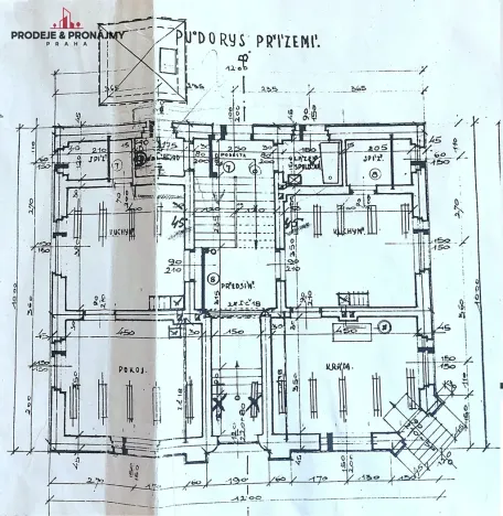 Prodej vily, Praha - Suchdol, 243 m2
