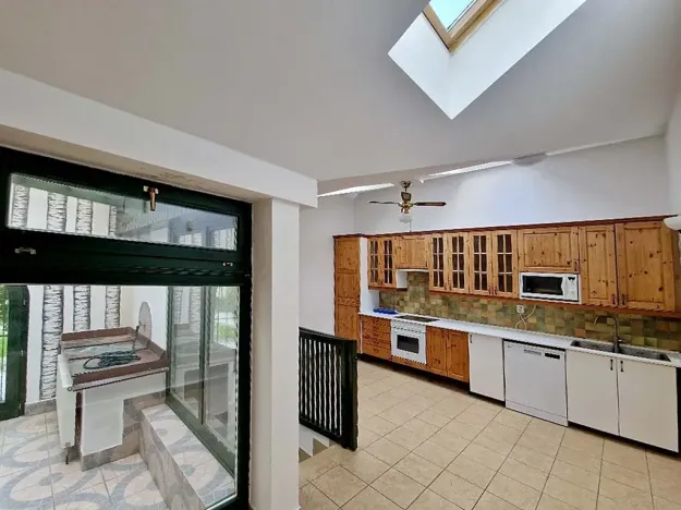 Pronájem rodinného domu, Praha - Břevnov, Na zástřelu, 297 m2