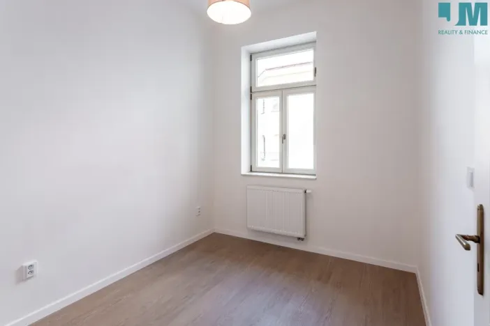 Pronájem bytu 2+kk, Třebíč, Karlovo nám., 41 m2