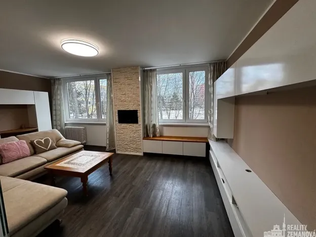 Pronájem bytu 3+1, Praha - Horní Počernice, Libáňská, 75 m2