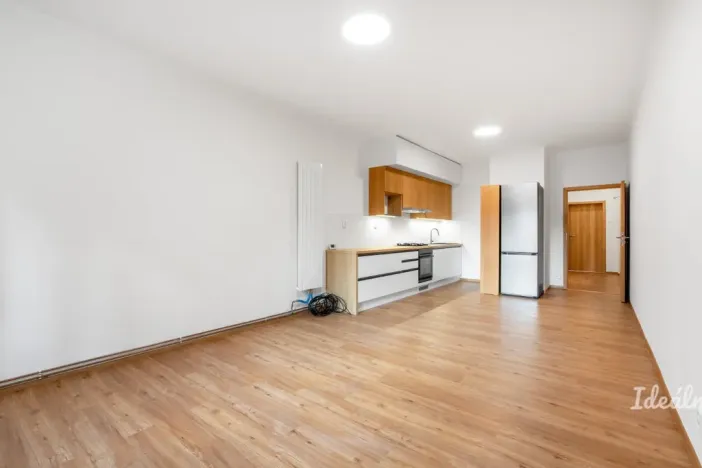 Pronájem bytu 2+kk, Praha, Na Jezerce, 52 m2