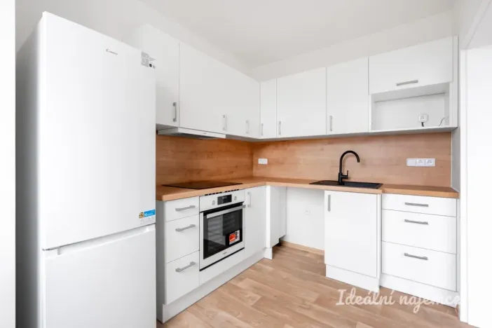 Pronájem bytu 1+1, Praha - Hlubočepy, Dreyerova, 32 m2