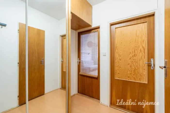 Pronájem bytu 2+kk, Praha - Prosek, Litoměřická, 43 m2