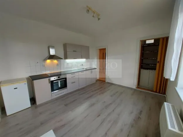 Pronájem bytu 1+1, Praha, U vysočanského pivovaru, 53 m2