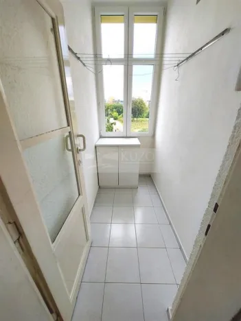 Pronájem bytu 1+1, Praha, U vysočanského pivovaru, 53 m2