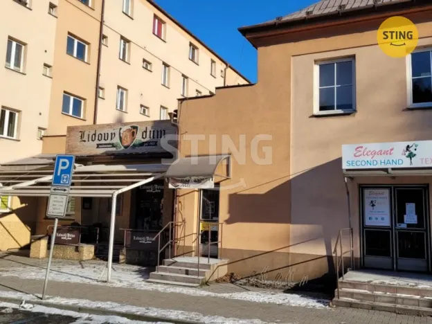 Pronájem obchodního prostoru, Třinec, nám. Míru, 25 m2