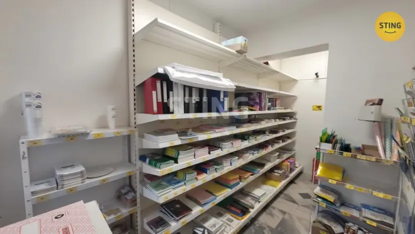 Pronájem obchodního prostoru, Třinec, nám. Míru, 25 m2