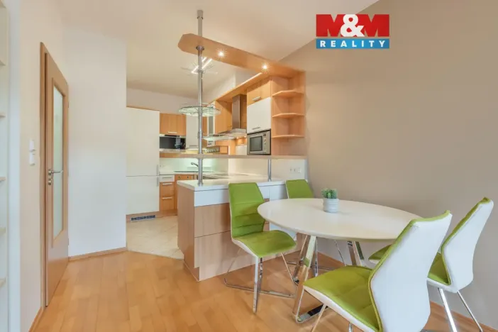 Pronájem bytu 2+kk, Praha, Voskovcova, 48 m2