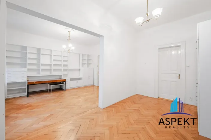 Pronájem bytu 2+1, Praha - Vinohrady, Lužická, 66 m2