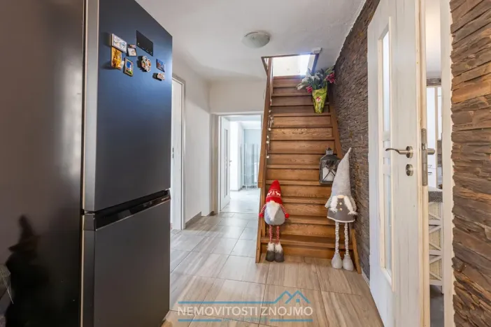 Prodej rodinného domu, Dyjákovičky, 145 m2