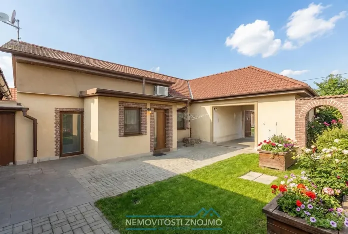 Prodej rodinného domu, Dyjákovičky, 145 m2