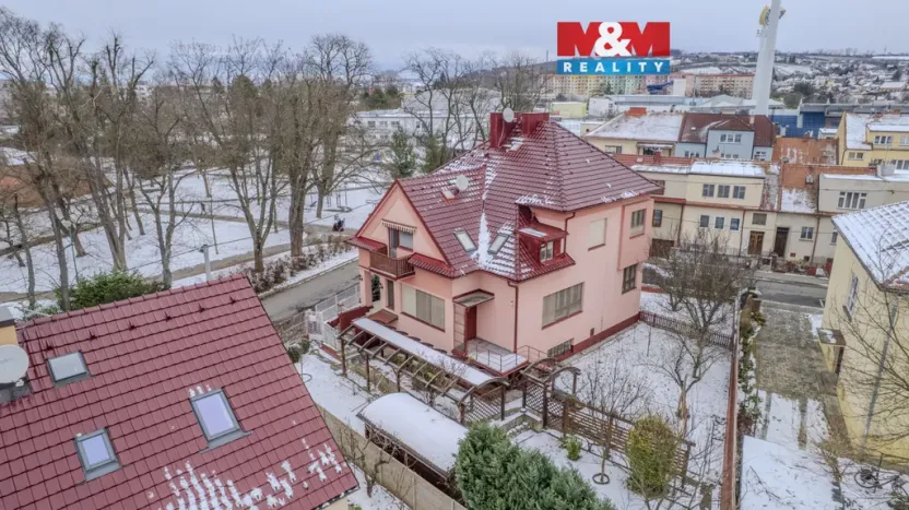 Prodej rodinného domu, Uherské Hradiště, U Stadionu, 300 m2