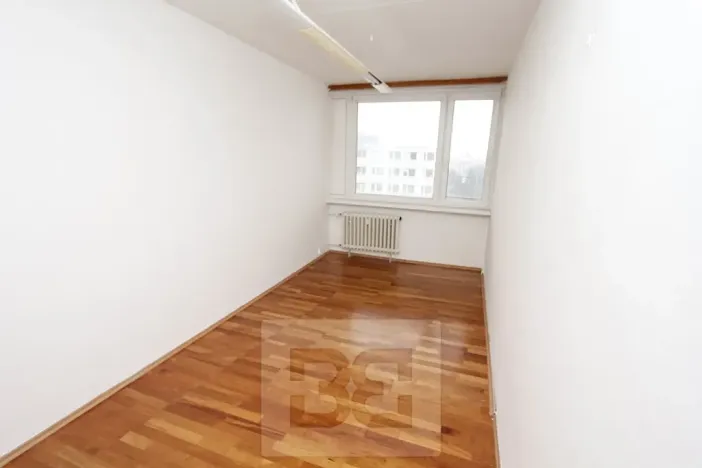 Pronájem bytu 3+kk, Praha - Karlín, U Sluncové, 83 m2