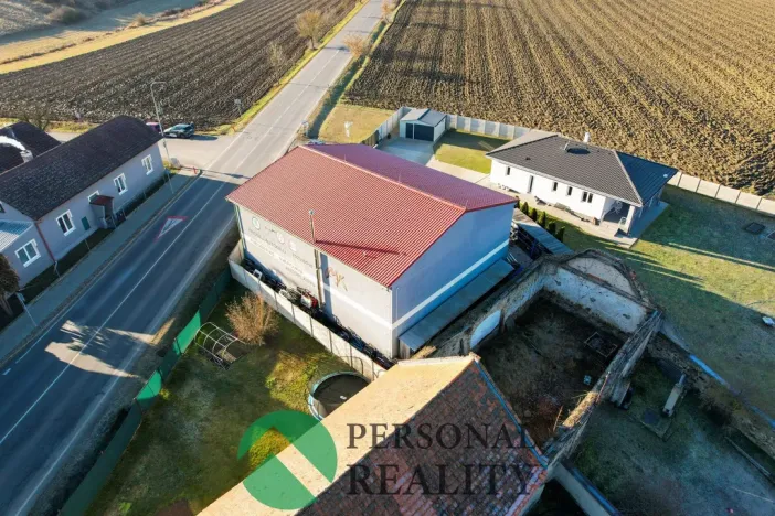 Prodej obchodního prostoru, Králův Dvůr - Levín, 411 m2