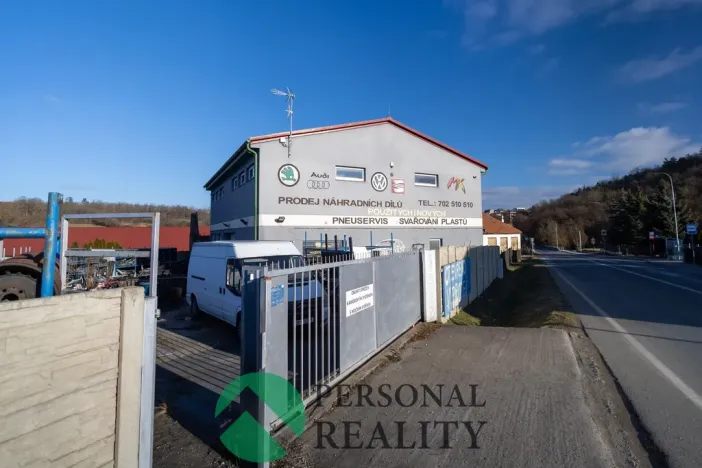 Prodej obchodního prostoru, Králův Dvůr - Levín, 411 m2