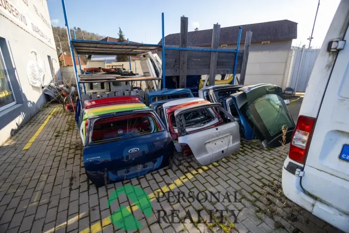 Prodej obchodního prostoru, Králův Dvůr - Levín, 411 m2