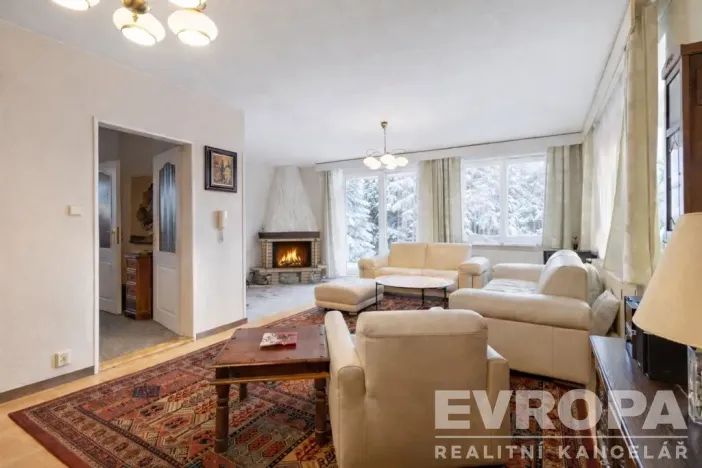 Prodej rodinného domu, Praha - Suchdol, Armádní, 196 m2