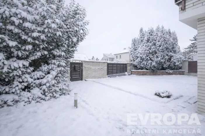 Prodej rodinného domu, Praha - Suchdol, Armádní, 196 m2