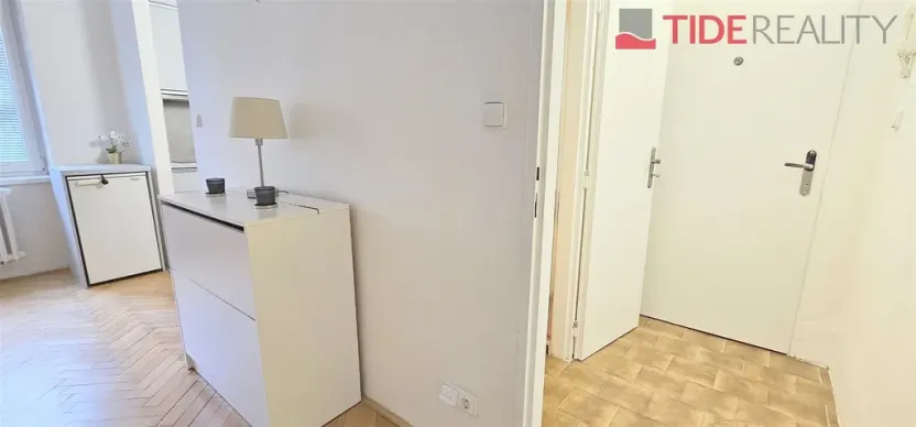 Prodej bytu 1+kk, Praha, Nad Kajetánkou, 26 m2