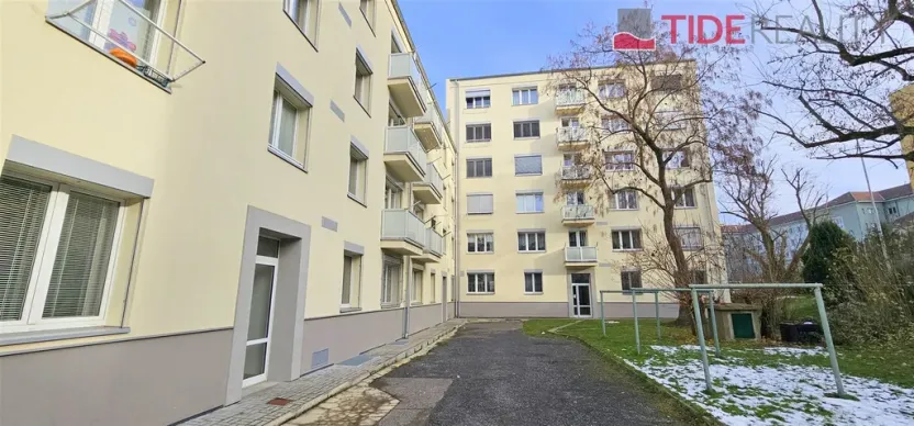 Prodej bytu 1+kk, Praha, Nad Kajetánkou, 26 m2