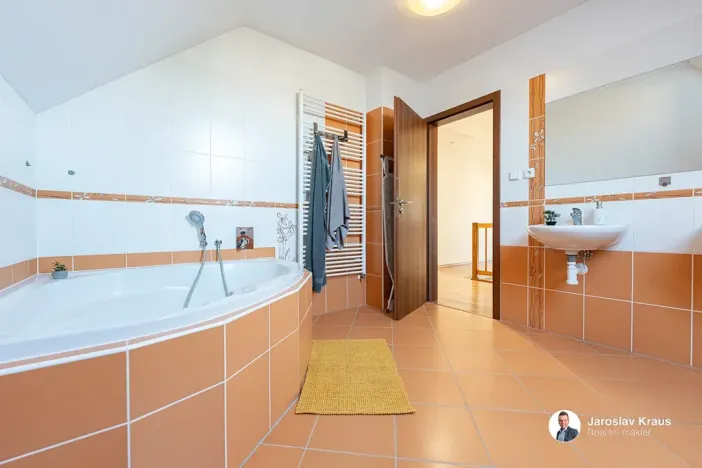 Prodej rodinného domu, Březina, 176 m2