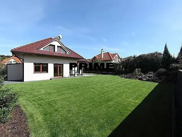 Pronájem rodinného domu, Průhonice, Pod Valem II., 320 m2