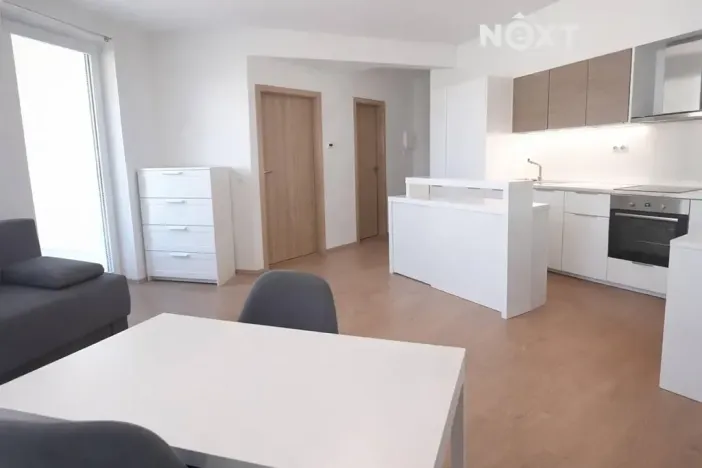 Pronájem bytu 2+kk, Zlín, Kúty, 62 m2