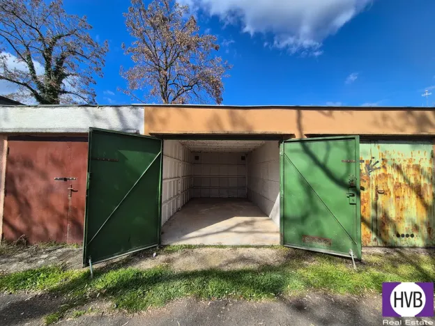 Prodej garáže, Praha, Hřebenová, 19 m2