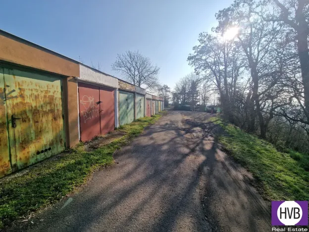 Prodej garáže, Praha, Hřebenová, 19 m2