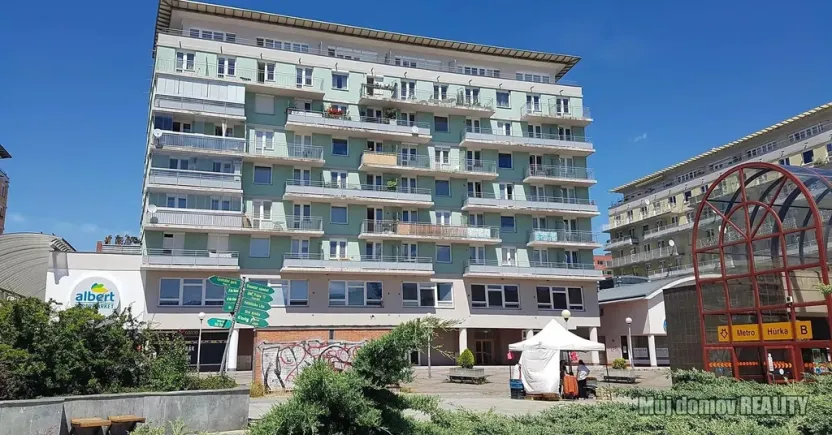 Pronájem bytu 1+kk, Praha - Stodůlky, Sluneční náměstí, 32 m2