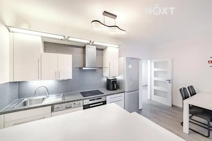 Prodej bytu 2+kk, Praha - Čakovice, Marty Krásové, 66 m2