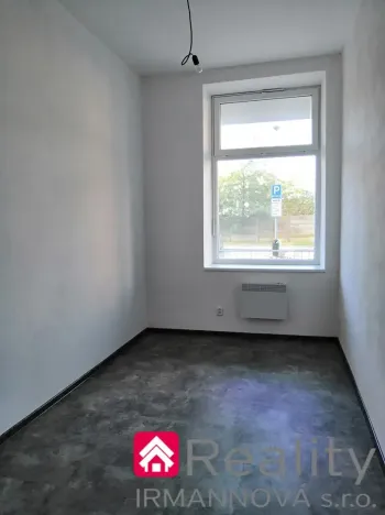 Prodej bytu 2+kk, Pohořelice, Znojemská, 74 m2