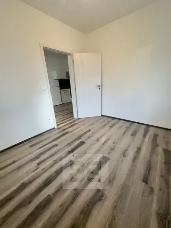 Pronájem bytu 2+kk, Kladno, Generála Selnera, 41 m2