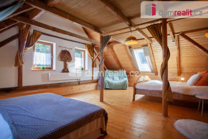 Prodej rodinného domu, Rožmitál na Šumavě - Hněvanov, 272 m2