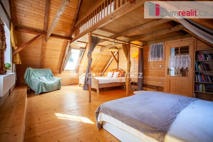 Prodej rodinného domu, Rožmitál na Šumavě - Hněvanov, 272 m2