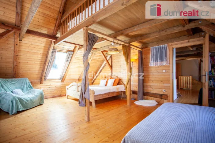 Prodej rodinného domu, Rožmitál na Šumavě - Hněvanov, 272 m2