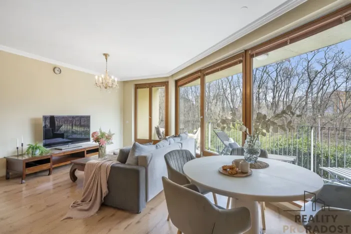 Pronájem bytu 2+kk, Praha - Vokovice, K Červenému vrchu, 73 m2