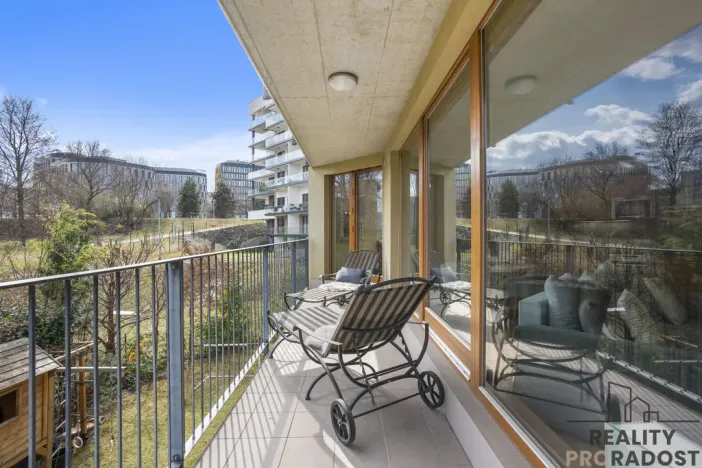 Pronájem bytu 2+kk, Praha - Vokovice, K Červenému vrchu, 73 m2