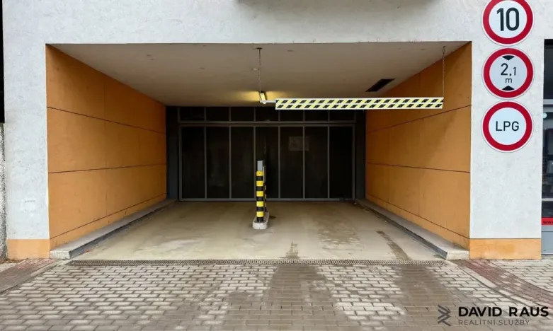 Prodej obchodního prostoru, Brno - Královo Pole, Mojmírovo náměstí, 78 m2