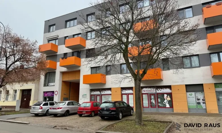 Prodej obchodního prostoru, Brno - Královo Pole, Mojmírovo náměstí, 78 m2