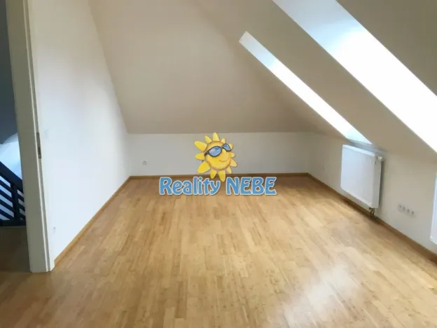 Pronájem kanceláře, Praha - Podolí, Nad spádem, 82 m2