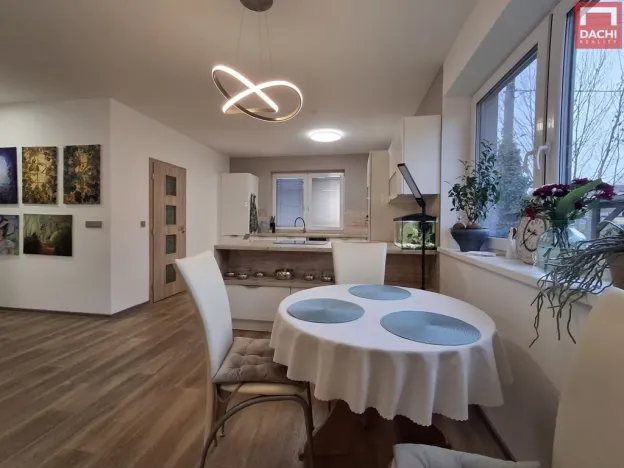 Prodej rodinného domu, Dolany, 150 m2