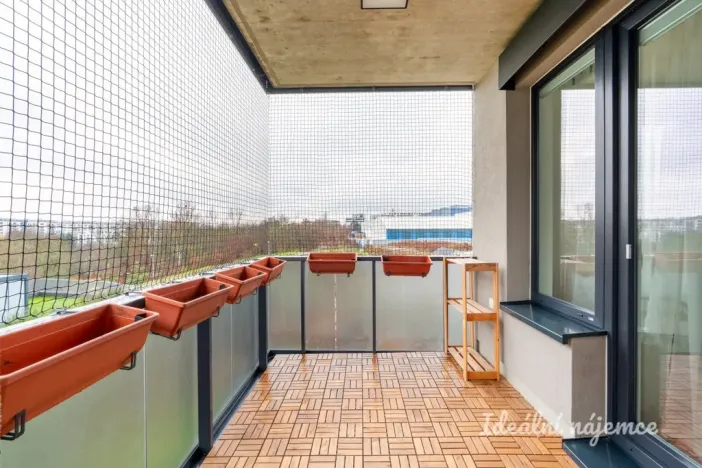 Pronájem bytu 3+kk, Praha - Hloubětín, Waltariho, 75 m2