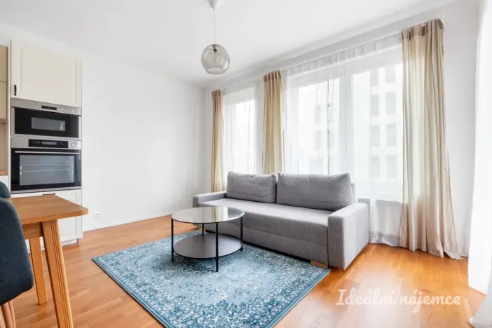 Pronájem bytu 3+kk, Praha - Hloubětín, Waltariho, 75 m2