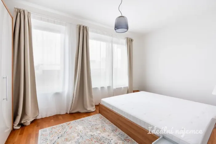 Pronájem bytu 3+kk, Praha - Hloubětín, Waltariho, 75 m2