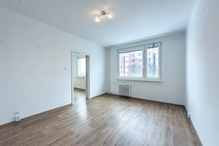 Pronájem bytu 1+1, Chomutov, Kostnická, 36 m2