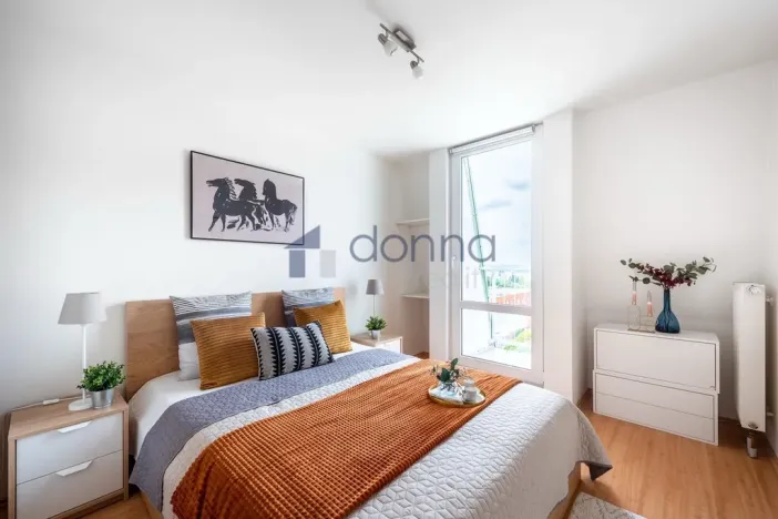 Pronájem bytu 2+kk, Praha, Za černým mostem, 51 m2