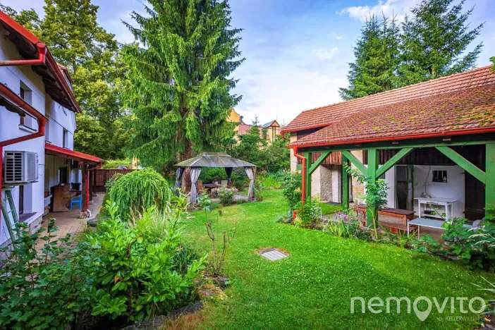 Prodej vícegeneračního domu, Lobeč, 340 m2