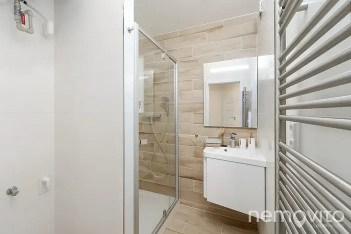 Prodej bytu 1+kk, Praha - Podolí, Na dolinách, 39 m2