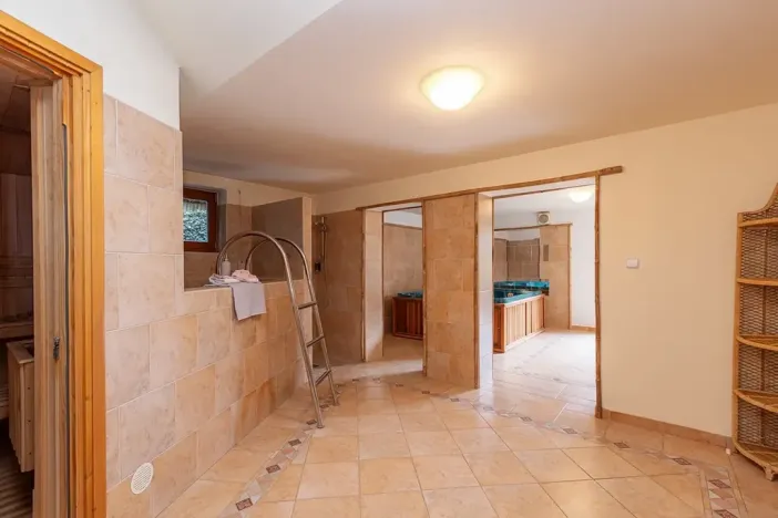 Prodej rodinného domu, Ohrobec, Oblouková, 452 m2